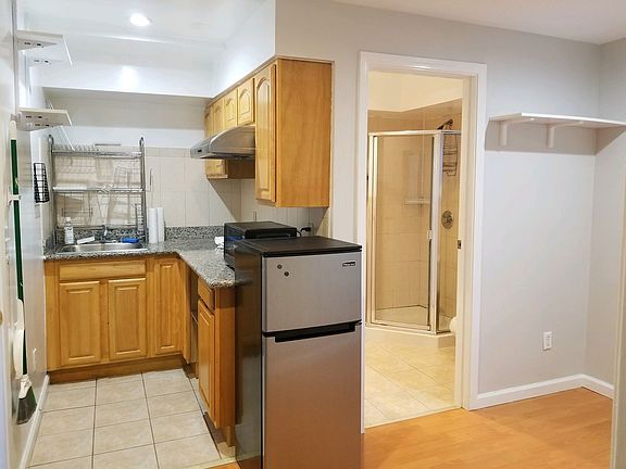 5th image of 1817 23rd Ave
