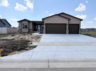 10709 E Bonita St, Wichita, KS 67207
