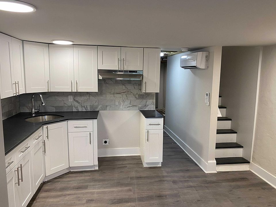 Kitchen includes stove and Fridge