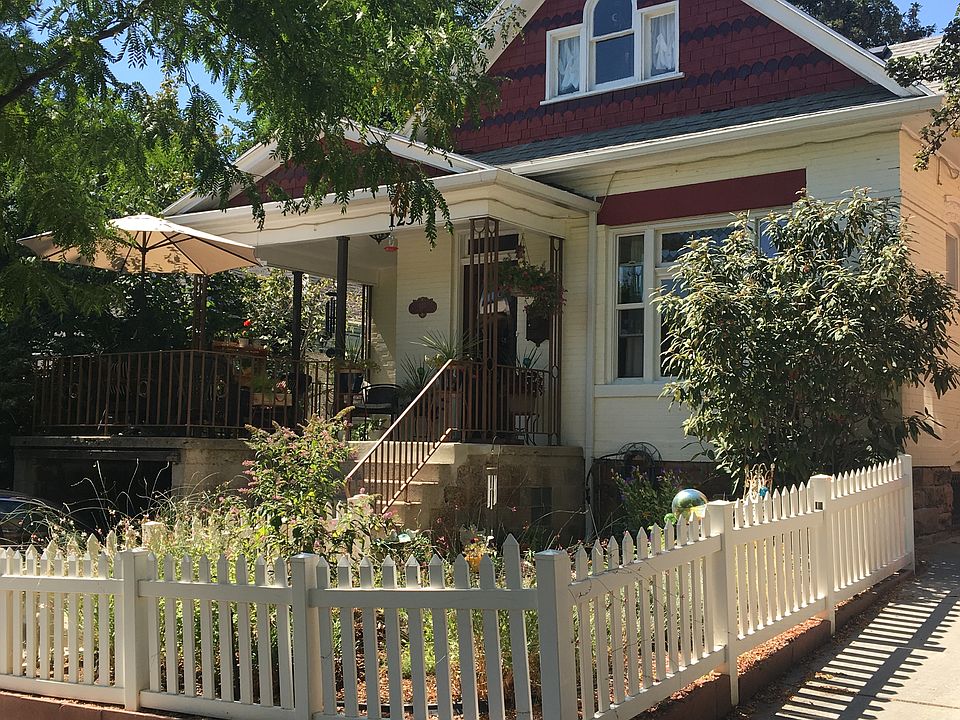 Charming Avenues Victorian