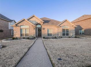1829 Lakeview Dr, Desoto, TX 75115