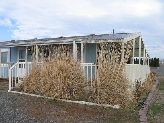2nd image of 105 Desert Aire Dr N