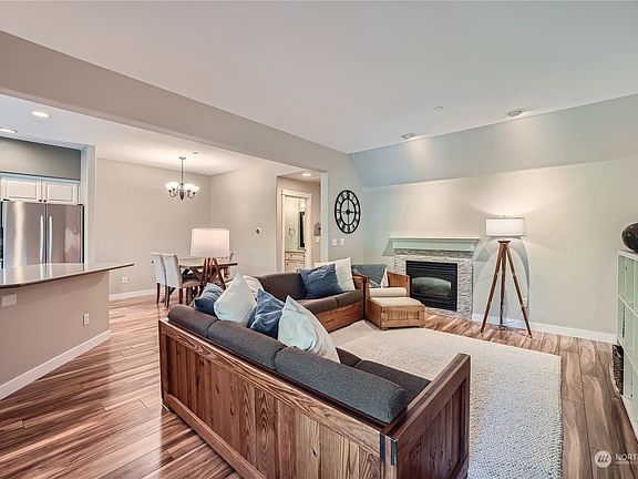 5th image of 1456 Heath Court #12c
