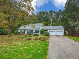 477 Wolf Swamp Rd, Longmeadow, MA 01106