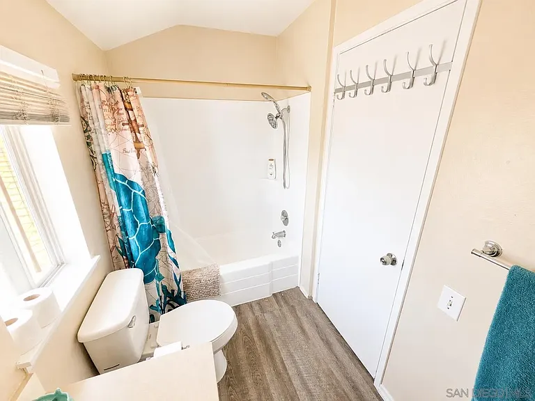 505 Smoketree Gln — Photo 17