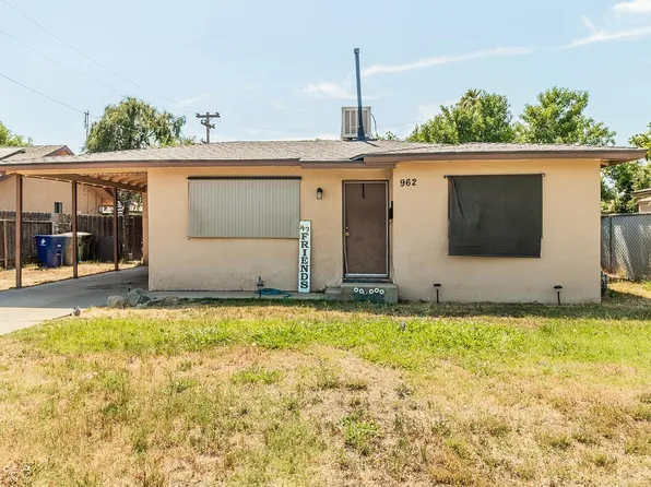 962 Music Ave, Clovis, CA 93612