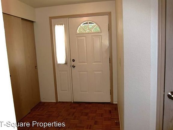 3rd image of 15721 44th Ave W APT B4