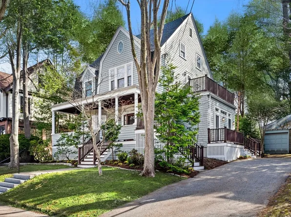 60 Oxford Rd, Newton, MA 02459