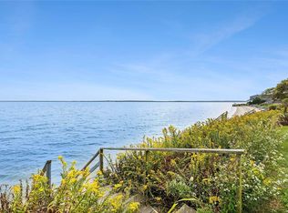 1653 Peconic Bay Blvd, Laurel, NY 11948