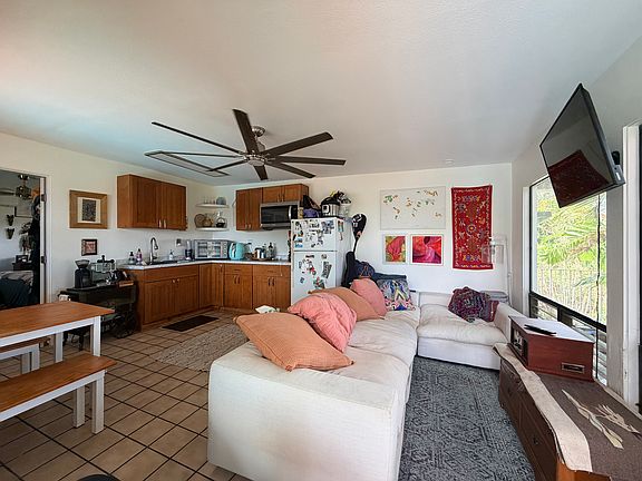 3rd image of 1326 Aulepe St #2