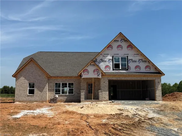 178 Sandpiper Dr, Lexington, NC 27295