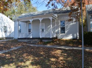 218 6th St, Boonville, MO 65233