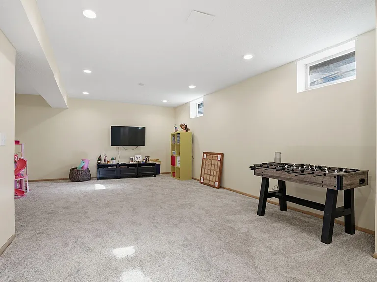 10427 Brown Farm Cir — Photo 48