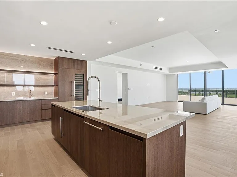 5100 Seagrass Blvd #201 — Photo 19