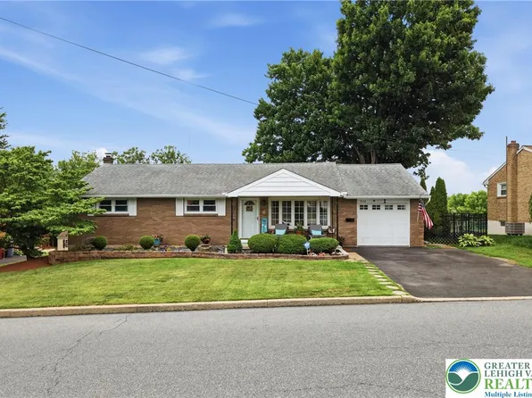 3132 S 6th Ave, Whitehall, PA 18052