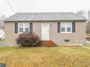 498 N Ironstone Dr, Boyertown, PA 19512