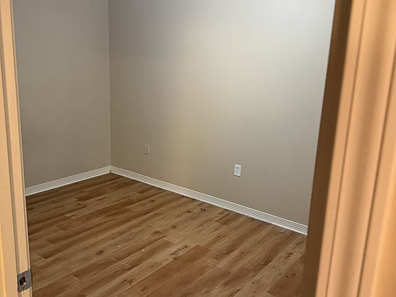 5th image of 125 W 9th Ave #5