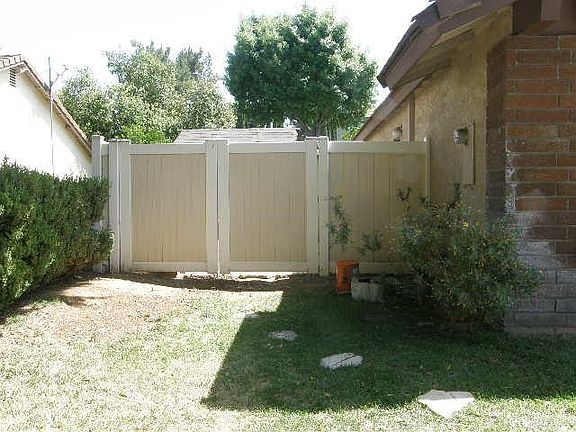 4th image of 1001 Everron Ct