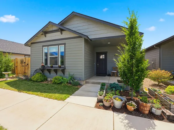 2576 NW Teak Pl, Redmond, OR 97756