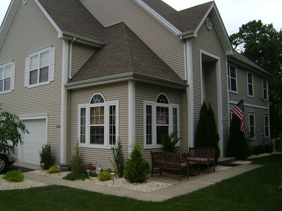 1st image of 3306 Equestrian Way