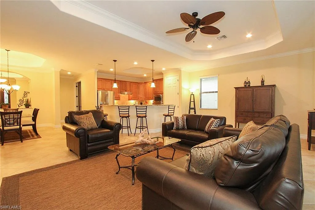 3 bed, 3.5 bath, 2249 sqft, $12,000 — Photo 4