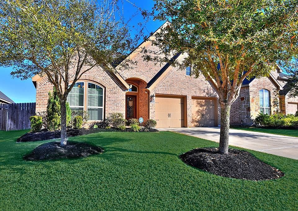 1st image of 29122 Bentford Manor Ct
