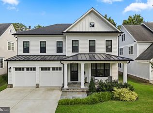 5510 Brite Dr, Bethesda, MD 20817