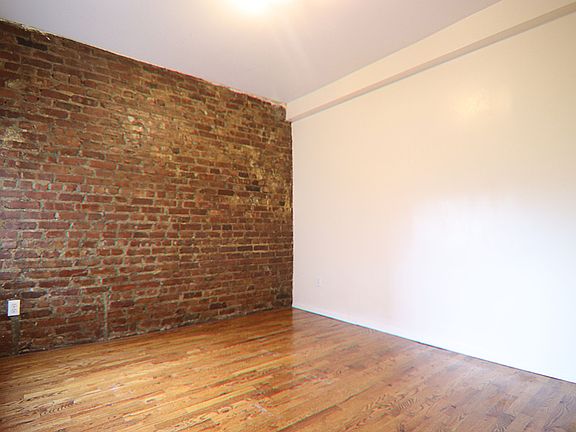 4th image of 47-31 37th St #4C