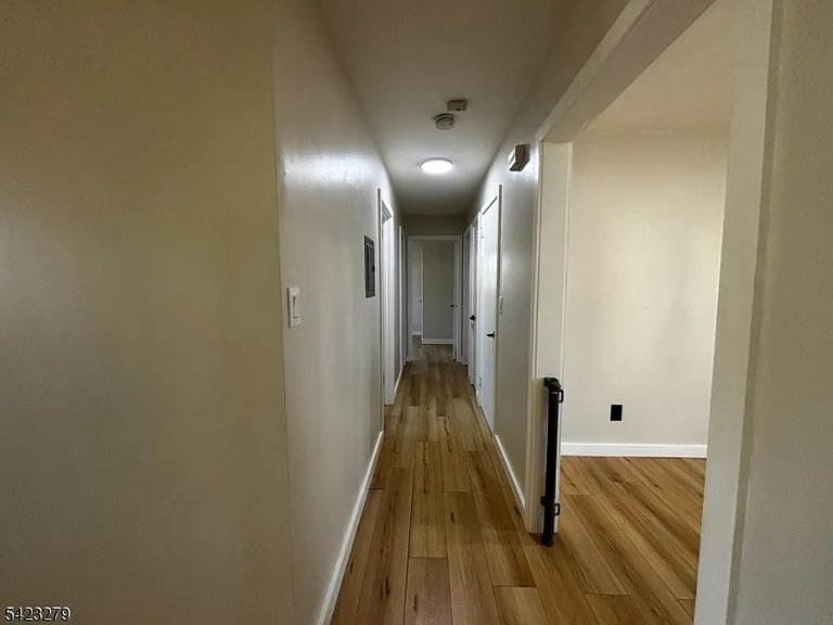 520 Spencer St — Photo 6
