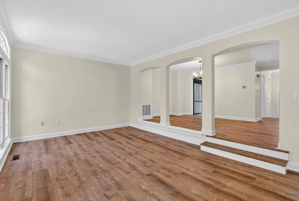 3 bed, 1800 sqft, $3,400 — Photo 4