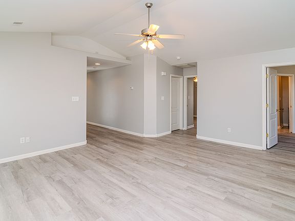 4th image of 2913 Trailwood Ln