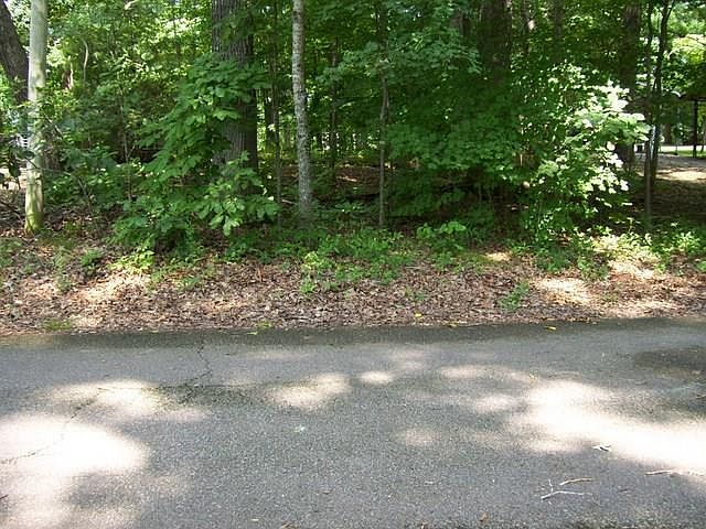 2nd image of 0 Hillcrest Dr