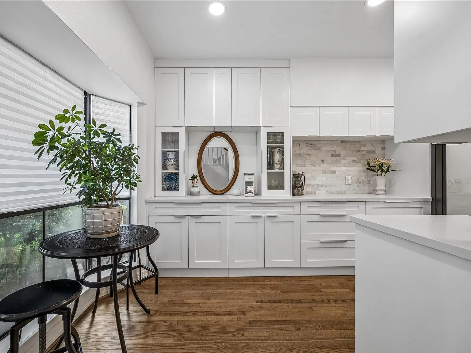 2 bed, 2.5 bath, 1500 sqft, $2,900 — Photo 2