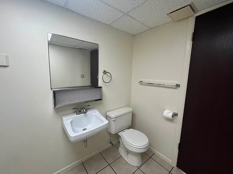 674 N Main St #674 — Photo 8