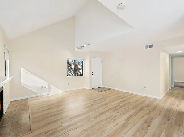 317 N Melrose Dr Unit G, Vista, CA 92083