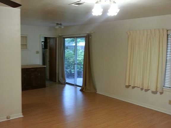 4th image of 710 Holland Ave