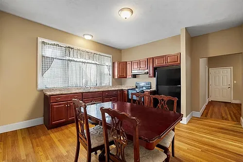32 Warren St #1 Photo 1
