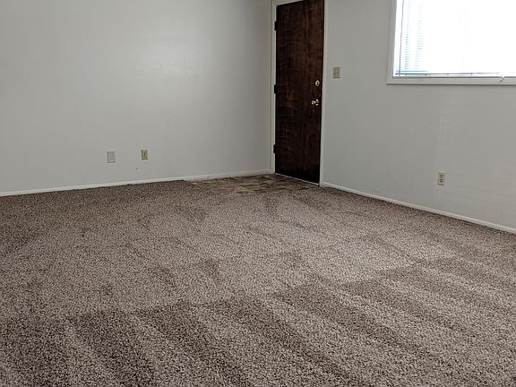 3rd image of 1694 Grandview Dr APT 3