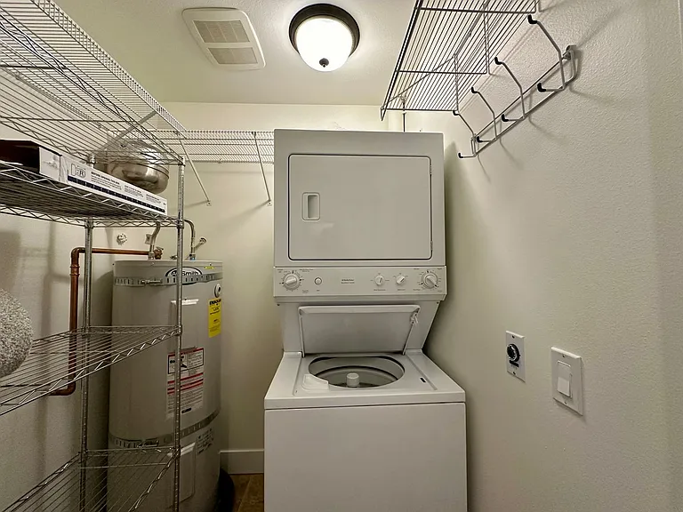1015 Railroad Ave #303 — Photo 13