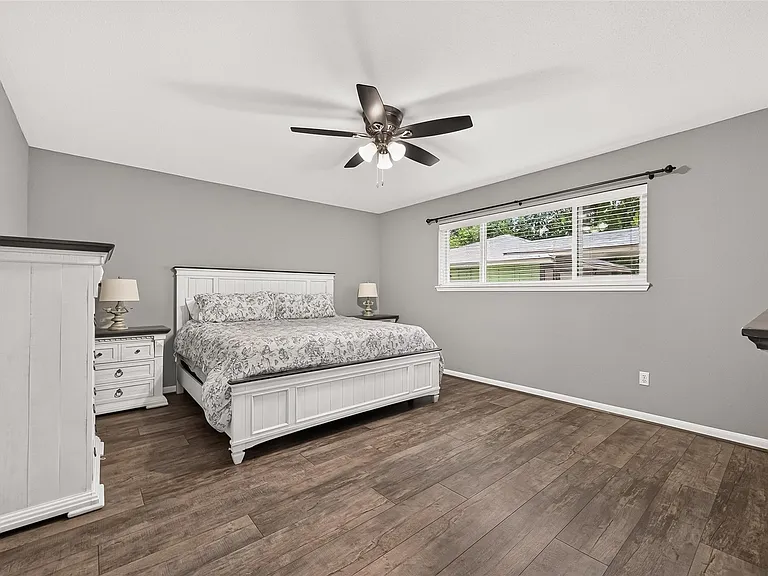 23011 Fox Hunt Dr — Photo 41