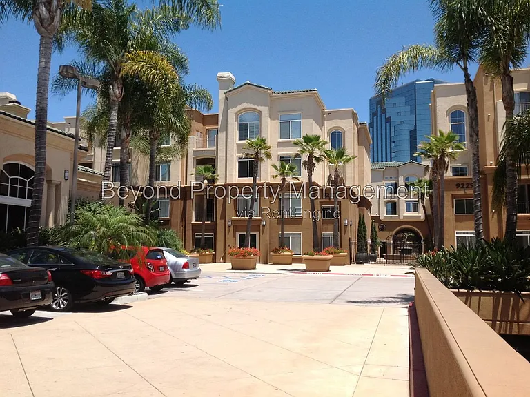 9263 Regents Rd #B209 — Photo 19