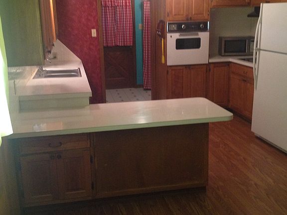 2nd image of 429 N Magnolia Ave