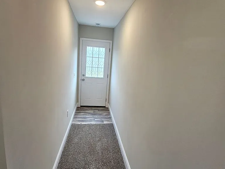 2224 Morris Ave — Photo 45