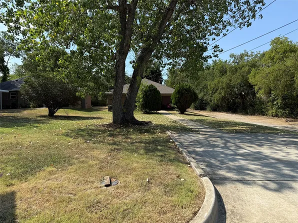 904 Morse St, Denton, TX 76205