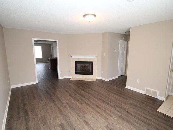 4th image of 4524 Lindawood Ln
