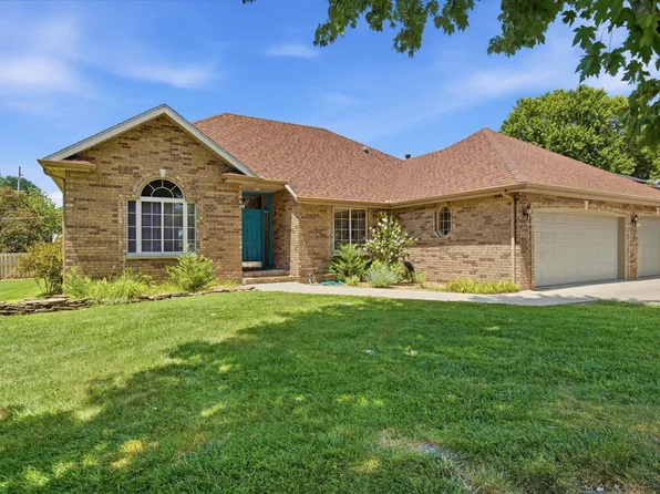 909 E Maplewood Street, Springfield, MO 65807