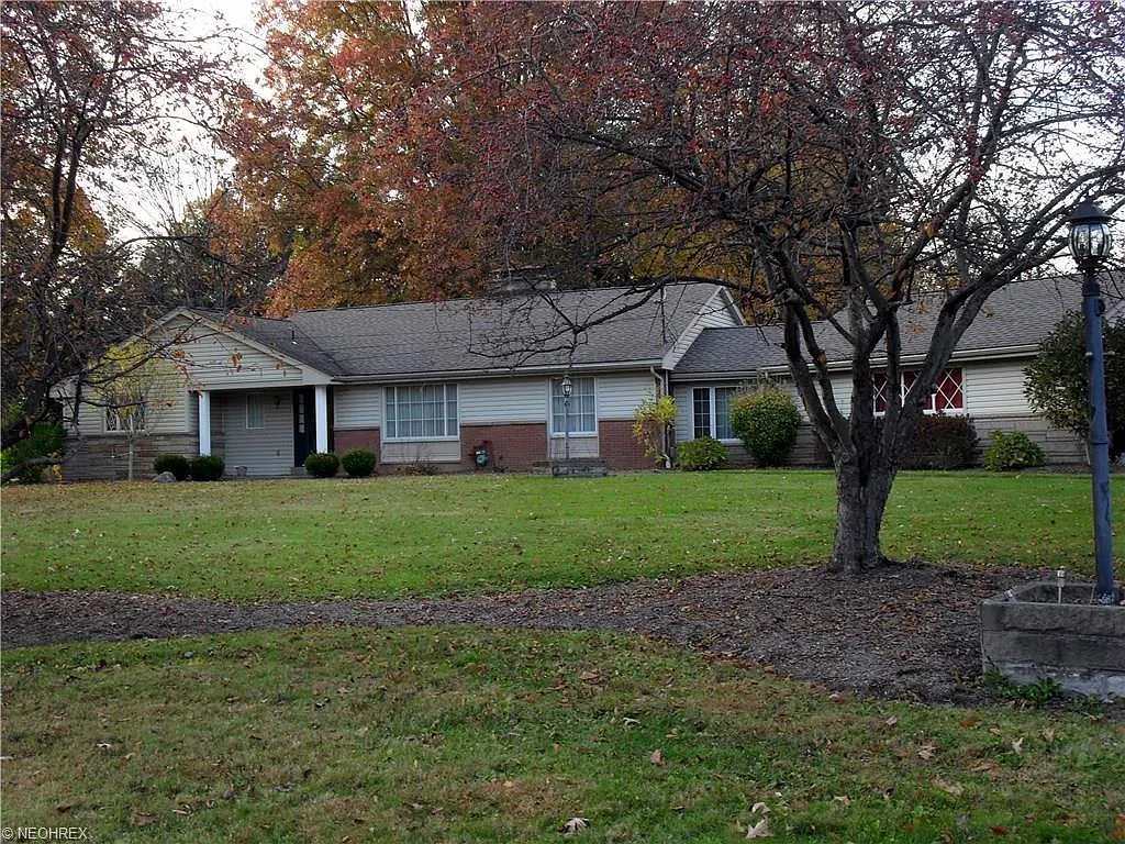 1321 Virginia Trl photo 1