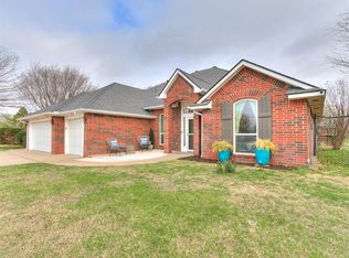 4949 Penn Place Dr, Edmond, OK 73025