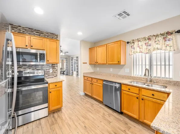 16154 W COTTONWOOD Street, Surprise, AZ 85374