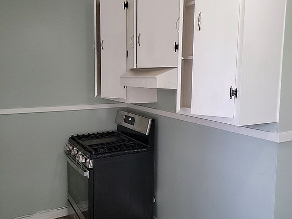 4th image of 1611 W 18th St